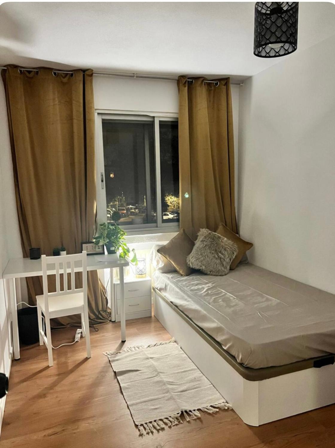 Habitacion En มาดริด ภายนอก รูปภาพ